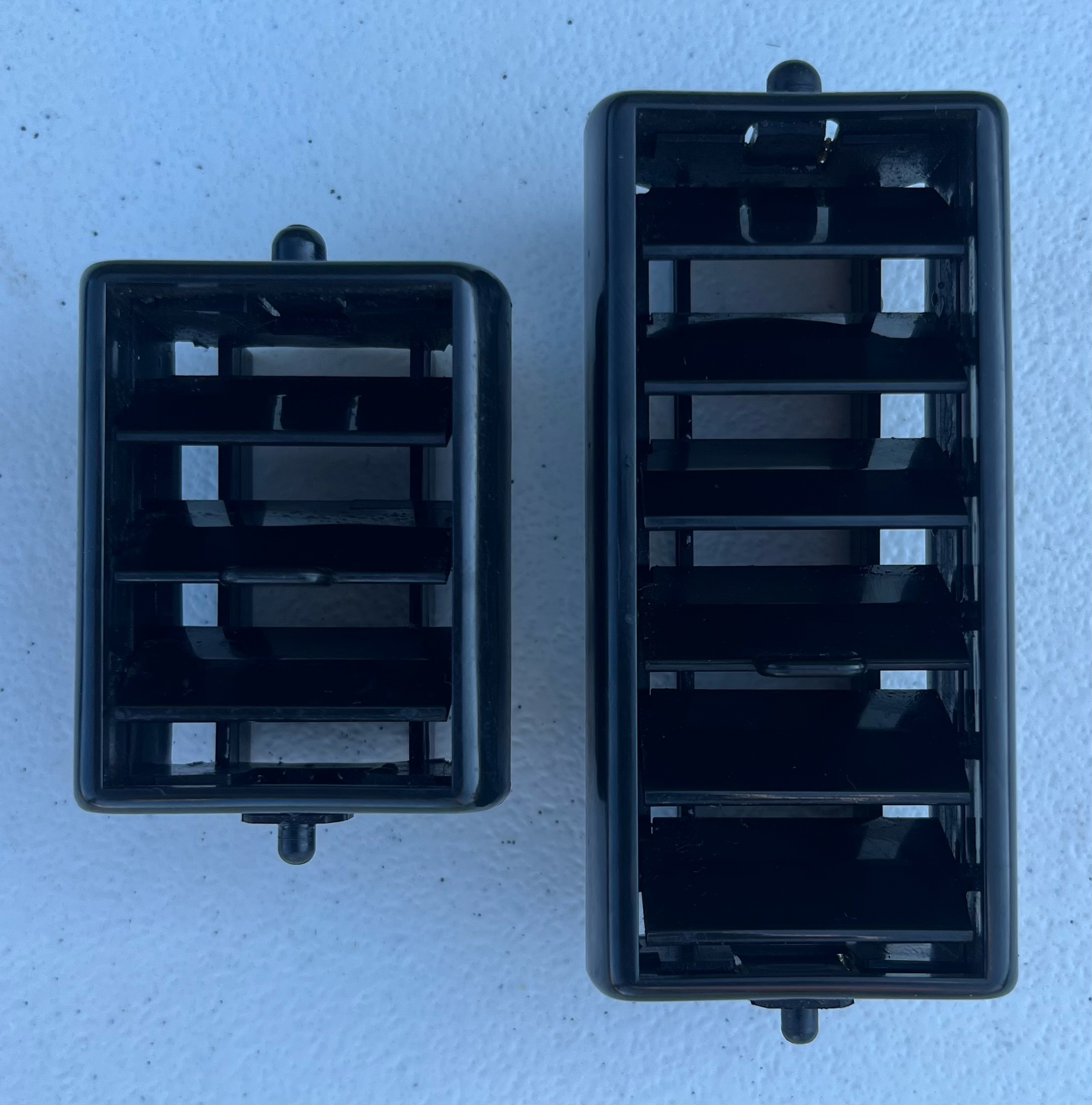 thumbnail image 2 of 1970-1981 Camaro Side Dash Vent Assembly - Right Hand, Non-A/C - The Parts Place 2 of 5